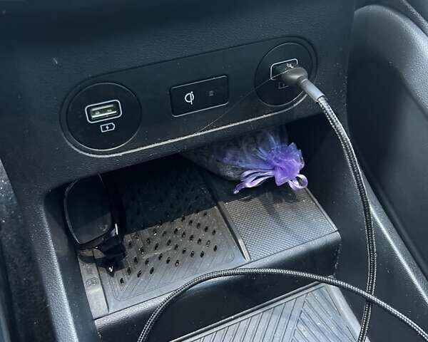 Зеленый Хендай Ioniq 5, объемом двигателя 0 л и пробегом 60 тыс. км за 30000 $, фото 17 на Automoto.ua