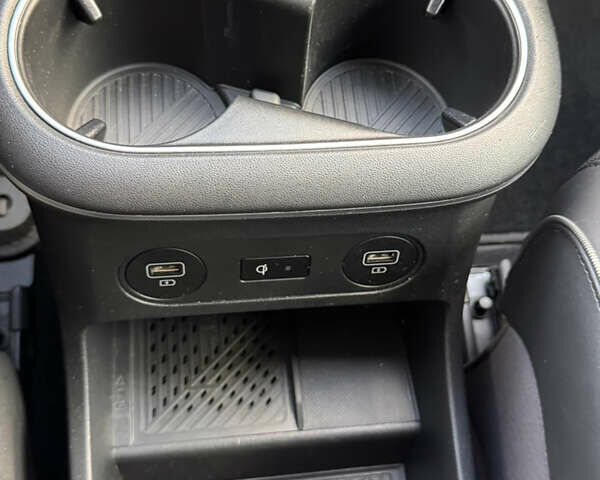 Зеленый Хендай Ioniq 5, объемом двигателя 0 л и пробегом 19 тыс. км за 28500 $, фото 31 на Automoto.ua