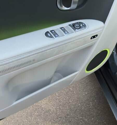 Зеленый Хендай Ioniq 5, объемом двигателя 0 л и пробегом 15 тыс. км за 29900 $, фото 19 на Automoto.ua