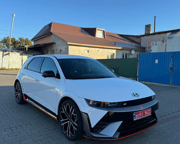 Белый Хендай Ioniq 5 N, объемом двигателя 0 л и пробегом 15 тыс. км за 43999 $, фото 1 на Automoto.ua