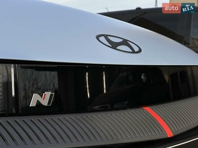 Синий Хендай Ioniq 5 N, объемом двигателя 0 л и пробегом 10 тыс. км за 47900 $, фото 5 на Automoto.ua