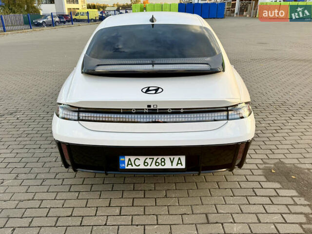 Белый Хендай IONIQ 6, объемом двигателя 0 л и пробегом 49 тыс. км за 25000 $, фото 9 на Automoto.ua