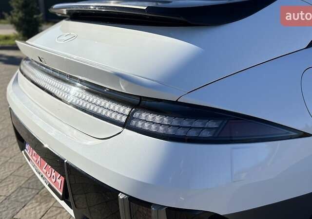 Білий Хендай IONIQ 6, об'ємом двигуна 0 л та пробігом 63 тис. км за 26900 $, фото 10 на Automoto.ua