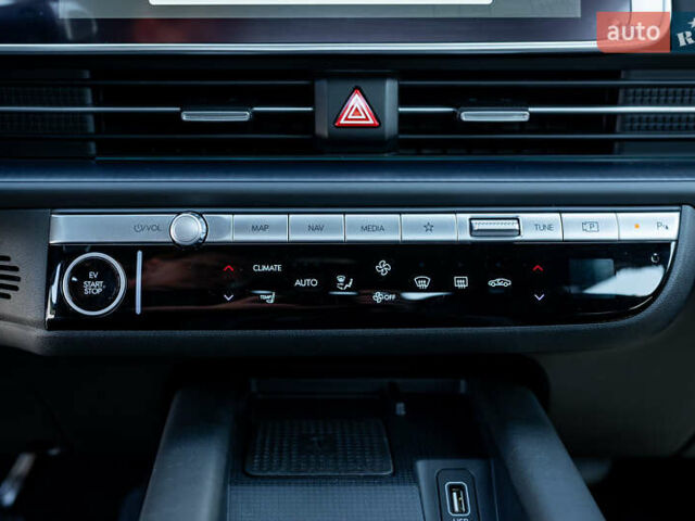 Белый Хендай IONIQ 6, объемом двигателя 0 л и пробегом 4 тыс. км за 25950 $, фото 59 на Automoto.ua