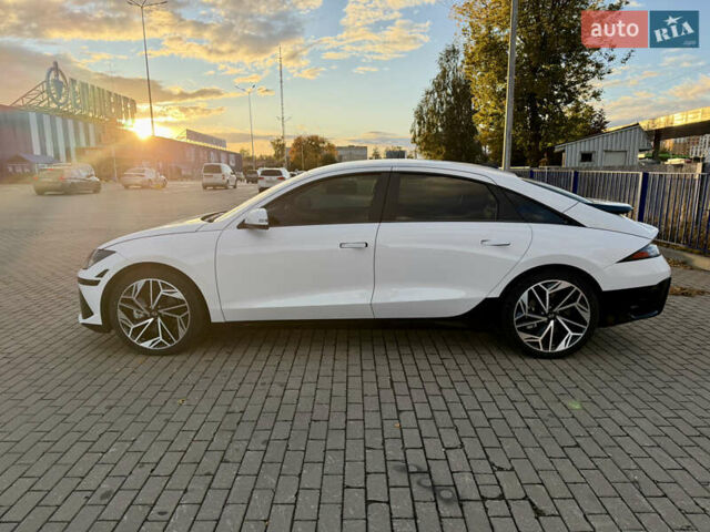 Белый Хендай IONIQ 6, объемом двигателя 0 л и пробегом 49 тыс. км за 25000 $, фото 4 на Automoto.ua
