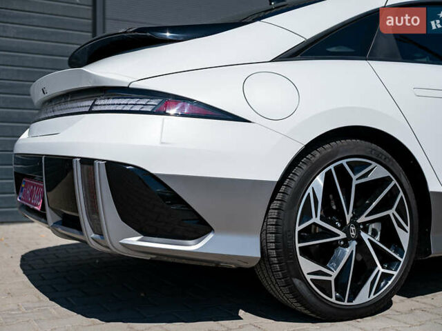 Белый Хендай IONIQ 6, объемом двигателя 0 л и пробегом 4 тыс. км за 25950 $, фото 17 на Automoto.ua