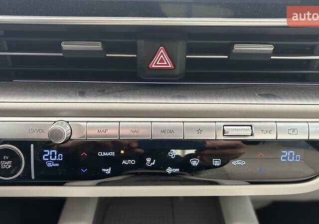 Білий Хендай IONIQ 6, об'ємом двигуна 0 л та пробігом 63 тис. км за 26900 $, фото 18 на Automoto.ua