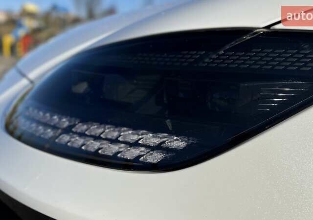 Білий Хендай IONIQ 6, об'ємом двигуна 0 л та пробігом 63 тис. км за 26900 $, фото 48 на Automoto.ua