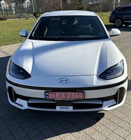 Білий Хендай IONIQ 6, об'ємом двигуна 0 л та пробігом 63 тис. км за 26900 $, фото 2 на Automoto.ua