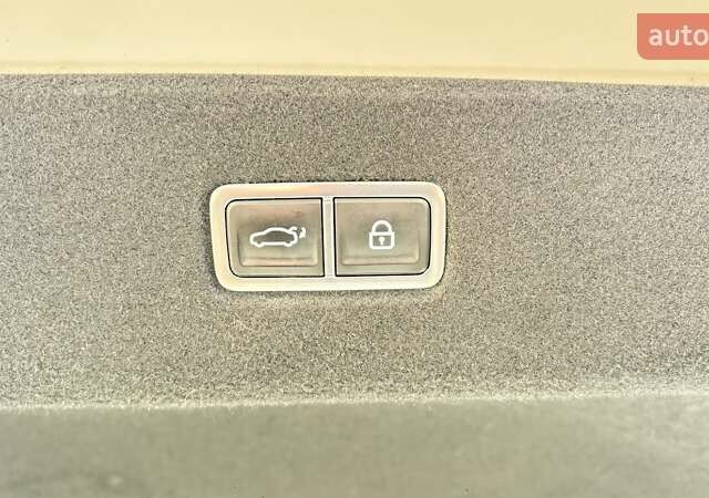 Білий Хендай IONIQ 6, об'ємом двигуна 0 л та пробігом 63 тис. км за 26900 $, фото 51 на Automoto.ua