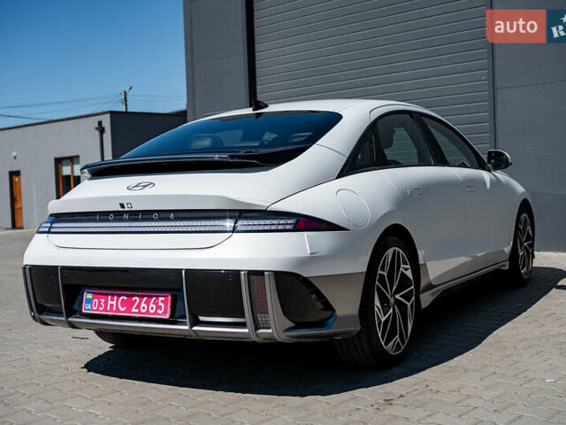 Белый Хендай IONIQ 6, объемом двигателя 0 л и пробегом 4 тыс. км за 25950 $, фото 15 на Automoto.ua