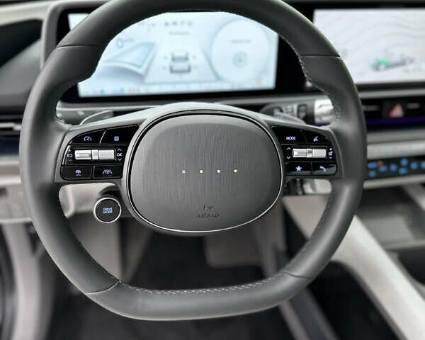 Белый Хендай IONIQ 6, объемом двигателя 0 л и пробегом 10 тыс. км за 25500 $, фото 16 на Automoto.ua