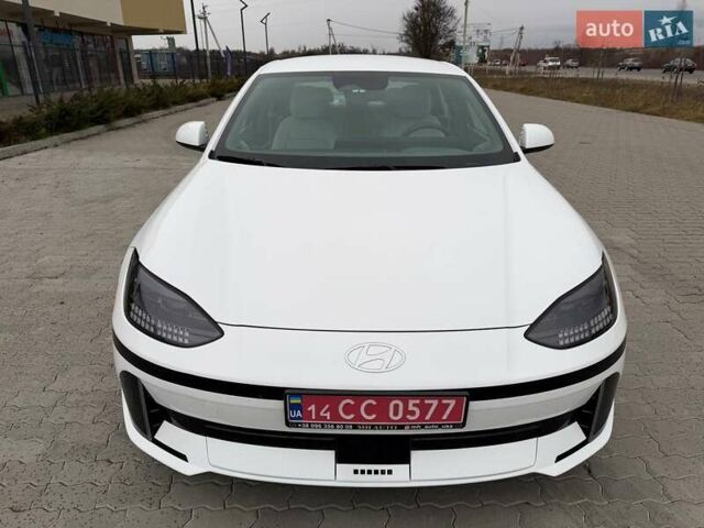 Білий Хендай IONIQ 6, об'ємом двигуна 0 л та пробігом 9 тис. км за 24500 $, фото 9 на Automoto.ua