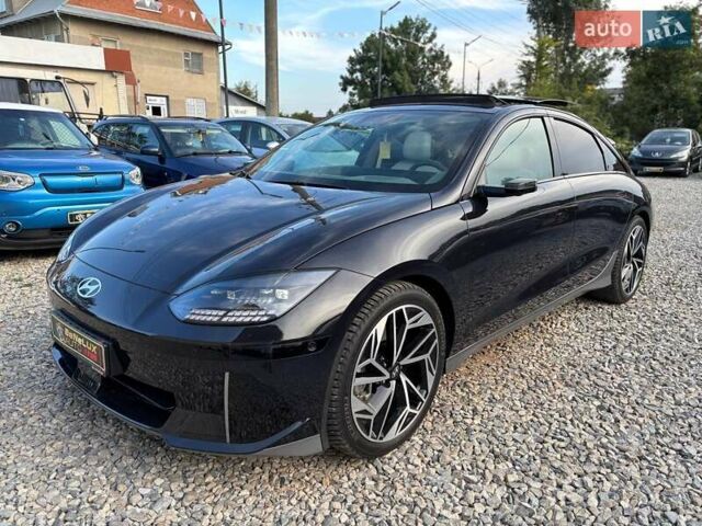 Черный Хендай IONIQ 6, объемом двигателя 0 л и пробегом 14 тыс. км за 34999 $, фото 3 на Automoto.ua