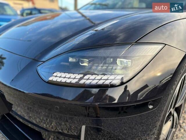 Черный Хендай IONIQ 6, объемом двигателя 0 л и пробегом 14 тыс. км за 34999 $, фото 5 на Automoto.ua