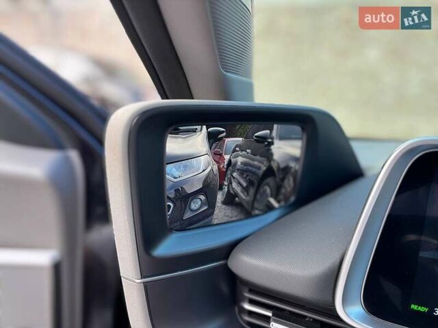 Черный Хендай IONIQ 6, объемом двигателя 0 л и пробегом 14 тыс. км за 34999 $, фото 22 на Automoto.ua