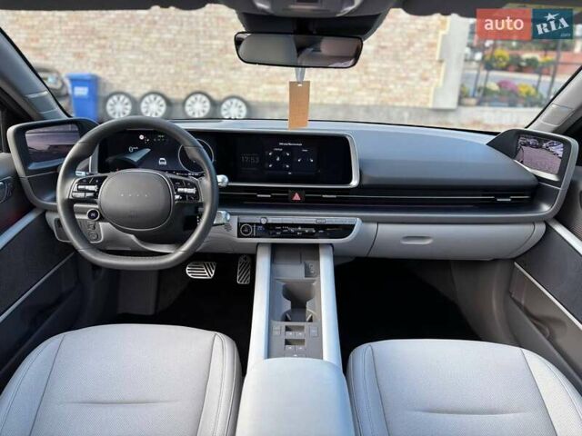 Черный Хендай IONIQ 6, объемом двигателя 0 л и пробегом 14 тыс. км за 34999 $, фото 35 на Automoto.ua