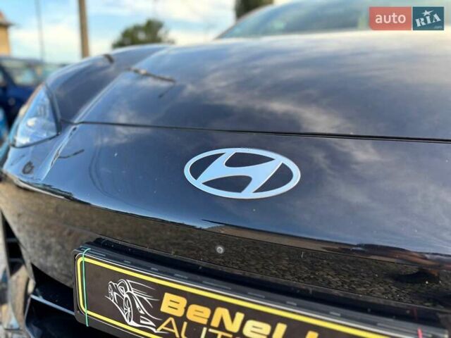 Черный Хендай IONIQ 6, объемом двигателя 0 л и пробегом 14 тыс. км за 34999 $, фото 6 на Automoto.ua