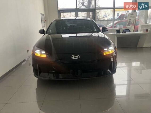 Чорний Хендай IONIQ 6, об'ємом двигуна 0 л та пробігом 4 тис. км за 27500 $, фото 1 на Automoto.ua