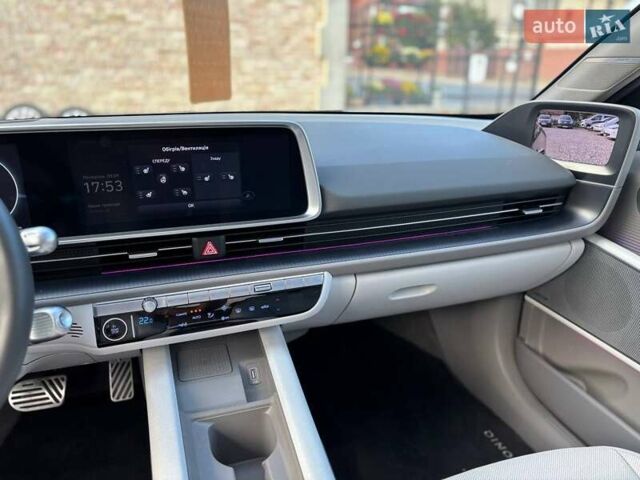 Черный Хендай IONIQ 6, объемом двигателя 0 л и пробегом 14 тыс. км за 34999 $, фото 38 на Automoto.ua