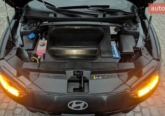 Чорний Хендай IONIQ 6, об'ємом двигуна 0 л та пробігом 56 тис. км за 27500 $, фото 24 на Automoto.ua