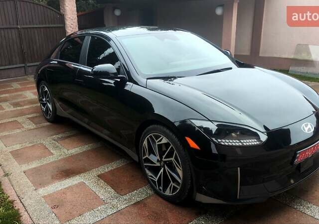 Чорний Хендай IONIQ 6, об'ємом двигуна 0 л та пробігом 132 тис. км за 23700 $, фото 2 на Automoto.ua