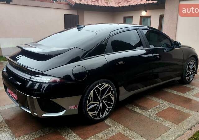 Чорний Хендай IONIQ 6, об'ємом двигуна 0 л та пробігом 132 тис. км за 23700 $, фото 4 на Automoto.ua