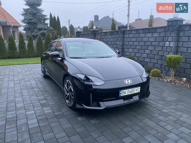 Черный Хендай IONIQ 6, объемом двигателя 0 л и пробегом 17 тыс. км за 24400 $, фото 33 на Automoto.ua
