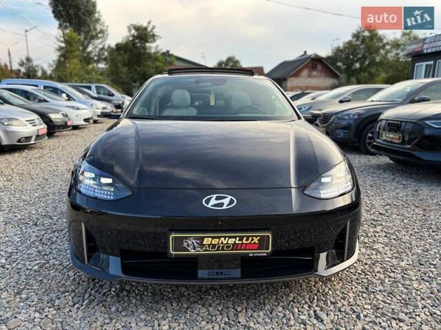 Черный Хендай IONIQ 6, объемом двигателя 0 л и пробегом 14 тыс. км за 34999 $, фото 4 на Automoto.ua