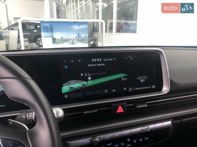 Чорний Хендай IONIQ 6, об'ємом двигуна 0 л та пробігом 4 тис. км за 27500 $, фото 8 на Automoto.ua