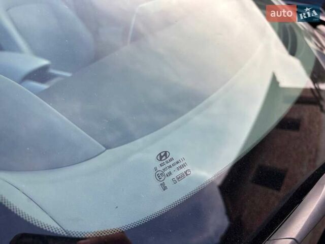 Черный Хендай IONIQ 6, объемом двигателя 0 л и пробегом 14 тыс. км за 34999 $, фото 13 на Automoto.ua