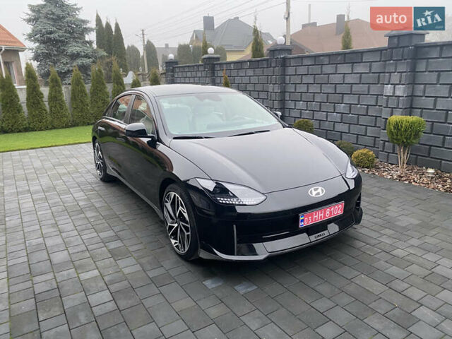 Черный Хендай IONIQ 6, объемом двигателя 0 л и пробегом 17 тыс. км за 24400 $, фото 5 на Automoto.ua