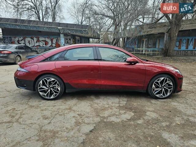 Красный Хендай IONIQ 6, объемом двигателя 0 л и пробегом 31 тыс. км за 30000 $, фото 2 на Automoto.ua