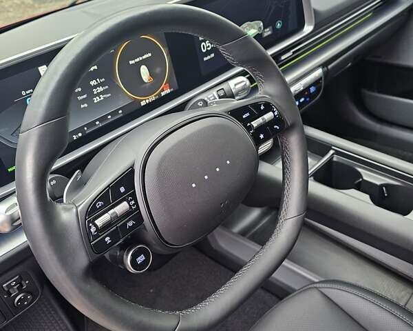 Красный Хендай IONIQ 6, объемом двигателя 0 л и пробегом 31 тыс. км за 30000 $, фото 35 на Automoto.ua