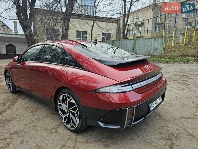 Красный Хендай IONIQ 6, объемом двигателя 0 л и пробегом 31 тыс. км за 30000 $, фото 5 на Automoto.ua