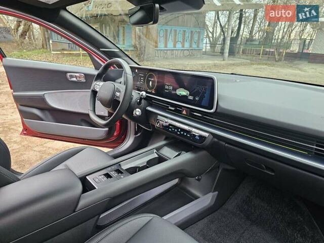 Красный Хендай IONIQ 6, объемом двигателя 0 л и пробегом 31 тыс. км за 30000 $, фото 27 на Automoto.ua