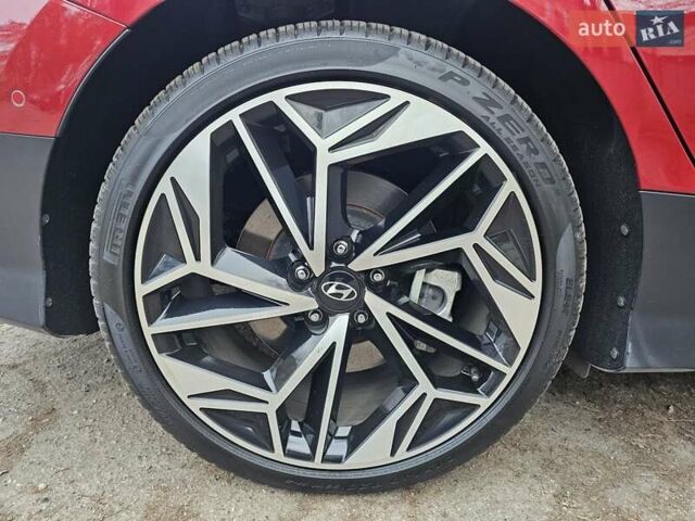 Красный Хендай IONIQ 6, объемом двигателя 0 л и пробегом 31 тыс. км за 30000 $, фото 19 на Automoto.ua