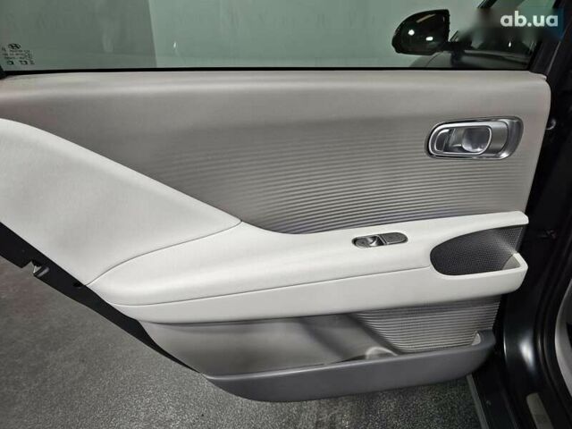 Хендай IONIQ 6, объемом двигателя 0 л и пробегом 27 тыс. км за 36999 $, фото 14 на Automoto.ua