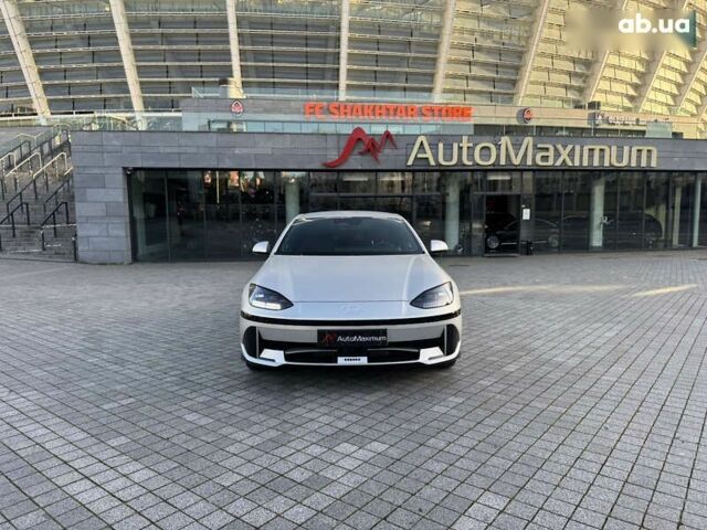 Хендай IONIQ 6, объемом двигателя 0 л и пробегом 17 тыс. км за 35900 $, фото 1 на Automoto.ua