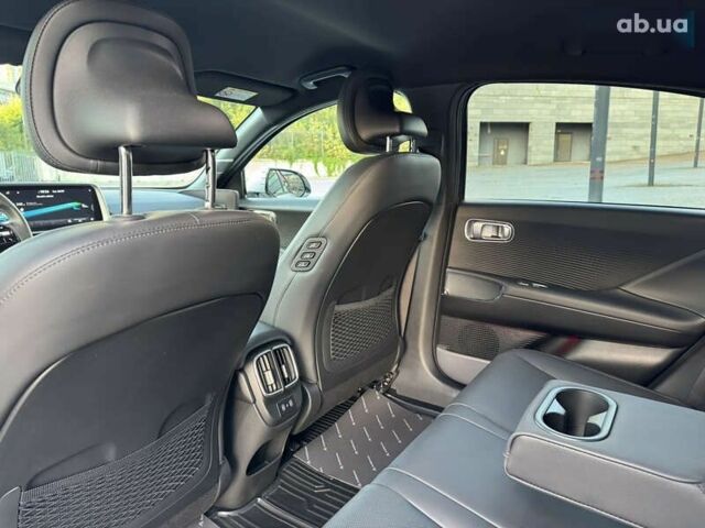 Хендай IONIQ 6, объемом двигателя 0 л и пробегом 17 тыс. км за 35900 $, фото 25 на Automoto.ua