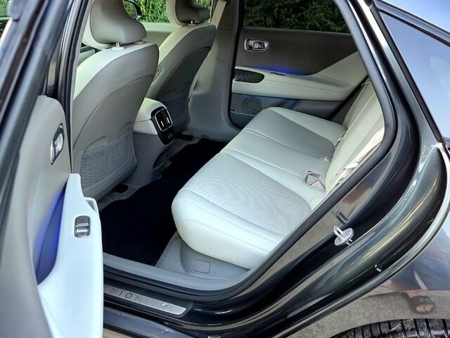 Хендай IONIQ 6, объемом двигателя 0.17 л и пробегом 12 тыс. км за 35000 $, фото 5 на Automoto.ua