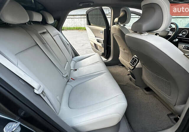 Серый Хендай IONIQ 6, объемом двигателя 0 л и пробегом 41 тыс. км за 32000 $, фото 29 на Automoto.ua