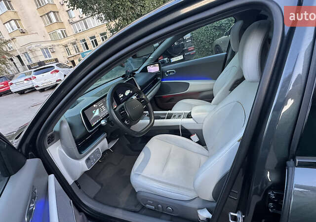 Сірий Хендай IONIQ 6, об'ємом двигуна 0 л та пробігом 28 тис. км за 36000 $, фото 2 на Automoto.ua