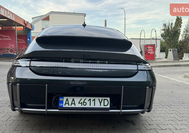 Серый Хендай IONIQ 6, объемом двигателя 0 л и пробегом 41 тыс. км за 32000 $, фото 3 на Automoto.ua