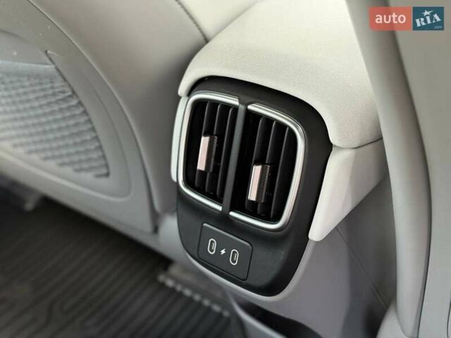 Серый Хендай IONIQ 6, объемом двигателя 0 л и пробегом 1 тыс. км за 26699 $, фото 39 на Automoto.ua