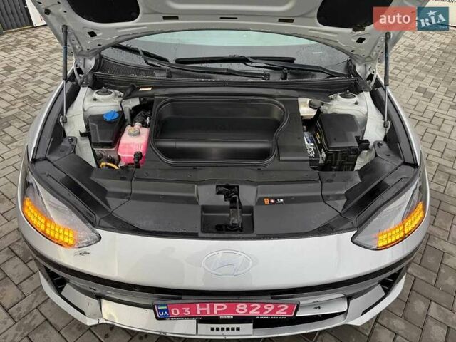 Серый Хендай IONIQ 6, объемом двигателя 0 л и пробегом 65 тыс. км за 18900 $, фото 22 на Automoto.ua