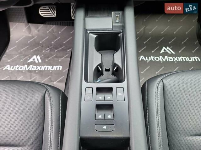 Серый Хендай IONIQ 6, объемом двигателя 0 л и пробегом 17 тыс. км за 35900 $, фото 23 на Automoto.ua