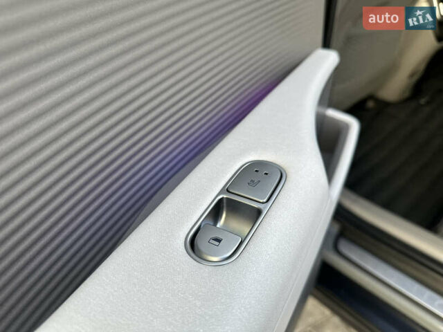 Серый Хендай IONIQ 6, объемом двигателя 0 л и пробегом 41 тыс. км за 28450 $, фото 112 на Automoto.ua