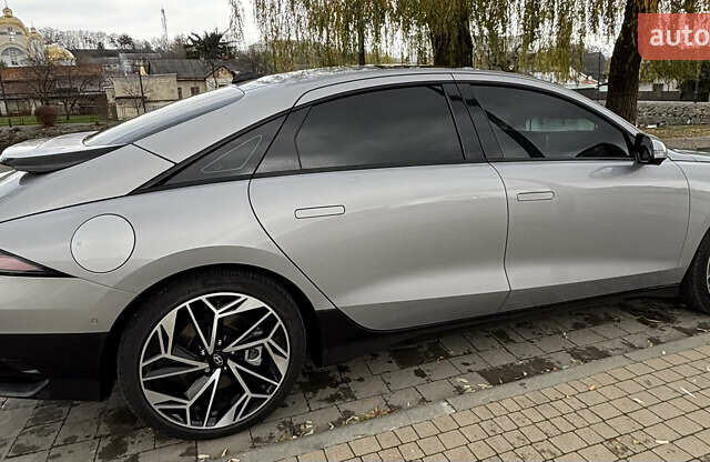 Сірий Хендай IONIQ 6, об'ємом двигуна 0 л та пробігом 12 тис. км за 27700 $, фото 8 на Automoto.ua