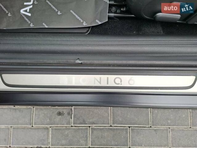 Серый Хендай IONIQ 6, объемом двигателя 0 л и пробегом 17 тыс. км за 35900 $, фото 25 на Automoto.ua